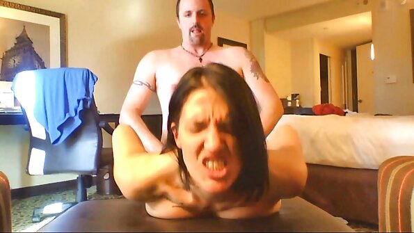 لاتينا الساخنة التدليك سكس عالمي مترجم عربي رئيسها كس