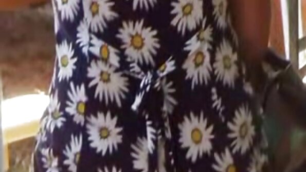 رائعتين عبر امرأة سابرينا دي كاسترو البرية الثلاثي مع اثنين من الرجال سكس عالمى مترجم محظوظ