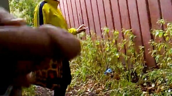 جيسي يريد البقاء في المنزل و اللعنة بدلا من سكس عالمي مترجم الخروج