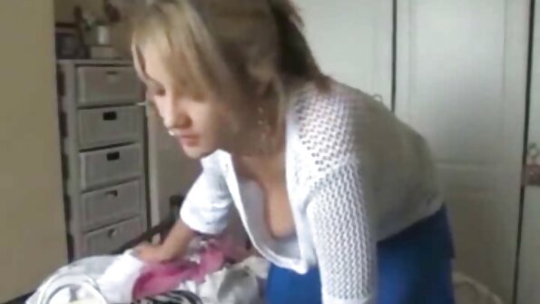 امرأة سكس عالمي مترجم عربي سمراء الساخنة تتحزب على ركوب الصعب